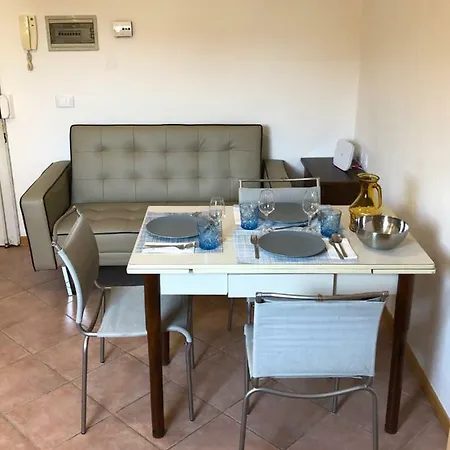 Piaggione Apt, Galante In Флоренция