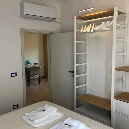 Piaggione Apt, Galante In Φλωρεντία