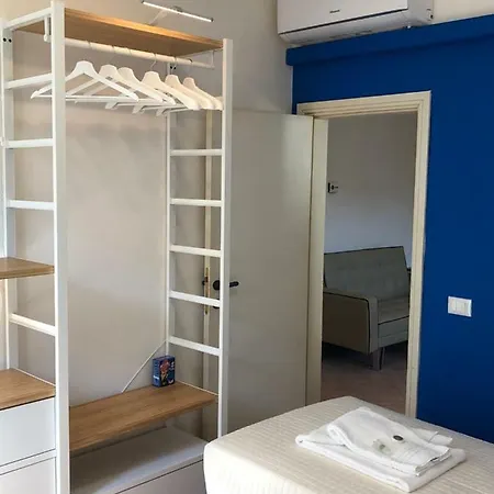Piaggione Apt, Galante In Φλωρεντία